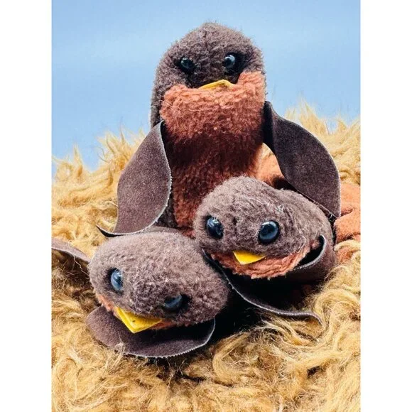 Folkmanis Baby Robin Birds in Nest Hand Puppet Plush Stuffed Animal Toy Vintage - Picture 2 of 8